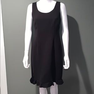 LIZ CLAIBORNE WOMANS black petites dress SZ.8